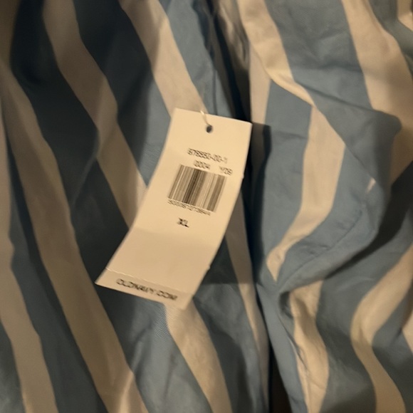 NWT Old Navy XL striped button down shirt - Picture 3 of 3